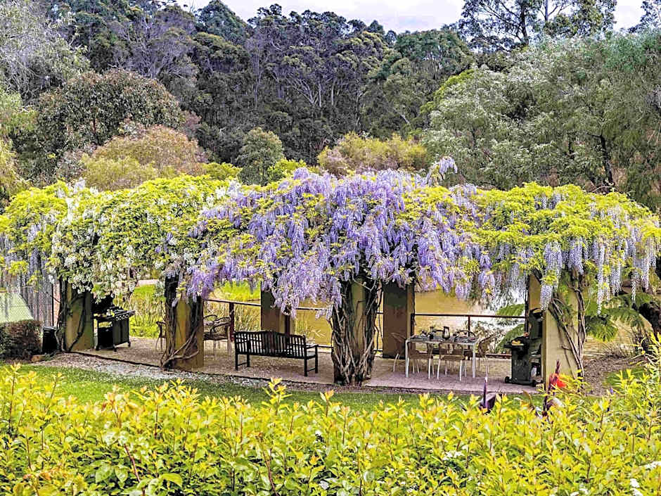 Grand Mercure Basildene Manor Accor Vacation Club Apartments