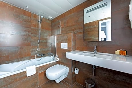 Triple Room with Bath