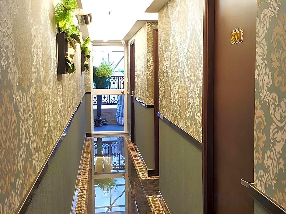 Seasons Hotel – Causeway Bay