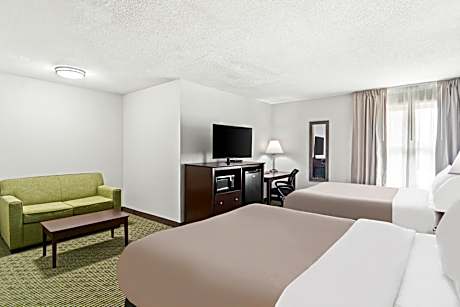 Queen Suite with Two Queen Beds - Non-Smoking