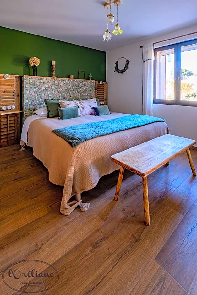 CHAMBRES D'HÔTES L'Oréliane en Provence Adults Only