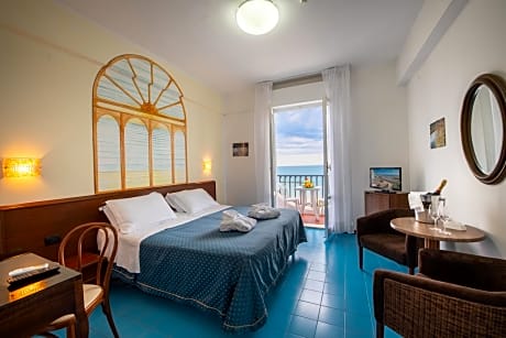 Double or Twin Room with Balcony and Sea View