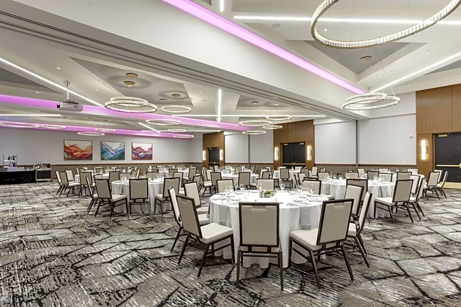 Crowne Plaza Lansing by IHG