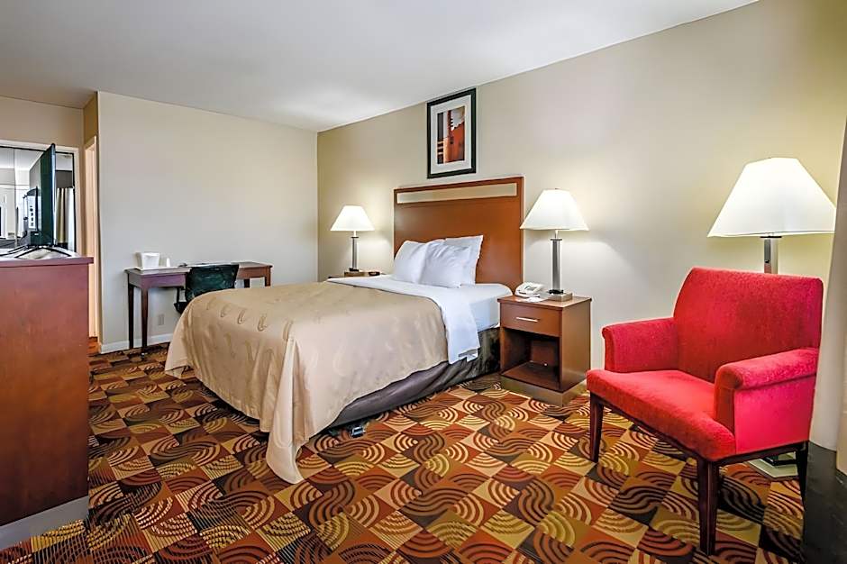 Quality Inn Redding near I-5