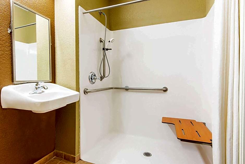 Microtel Inn & Suites By Wyndham Montgomery