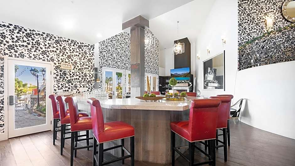 The Chateau at Lake La Quinta