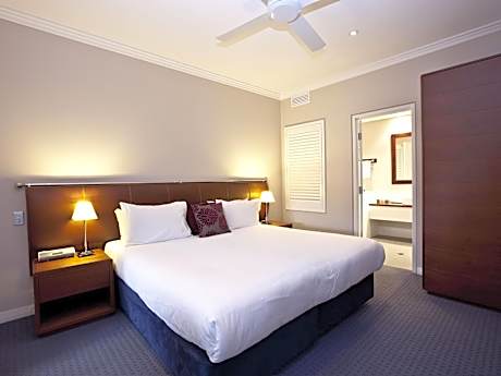 1-Bedroom Ground Floor Apartment