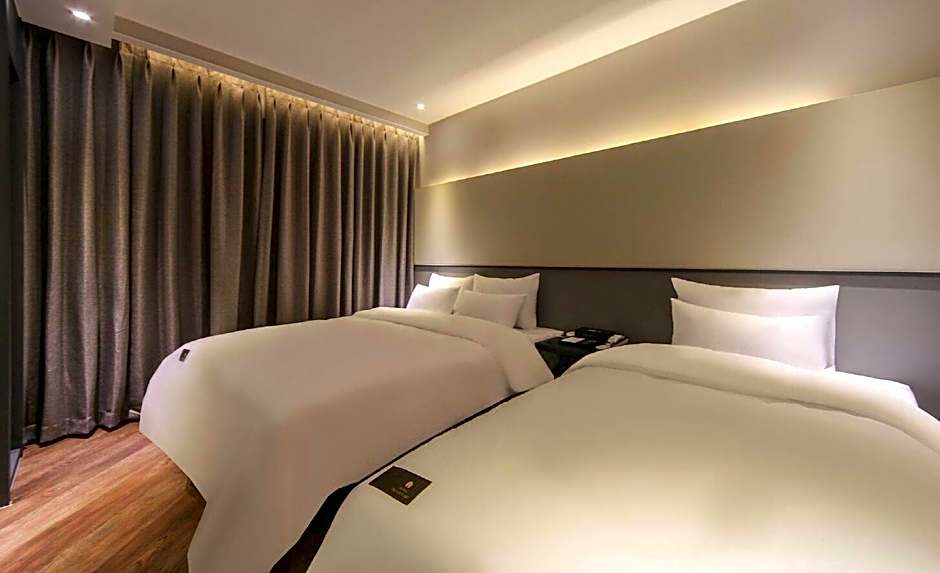 FrenchCode Hotel
