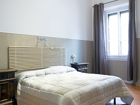 Double Room with Shared Bathroom