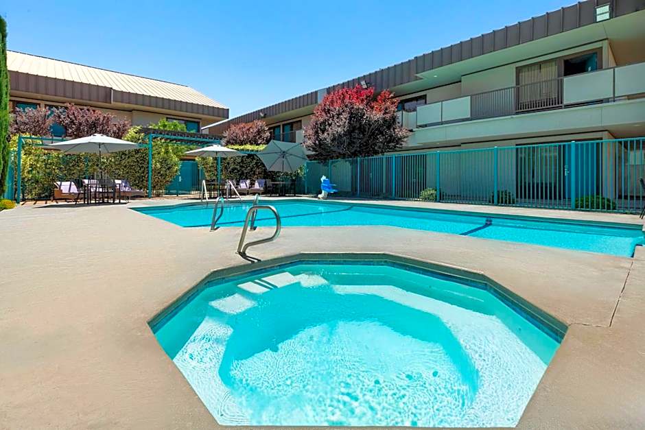 Ramada by Wyndham El Paso
