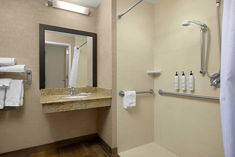 Fairfield Inn & Suites by Marriott Moscow