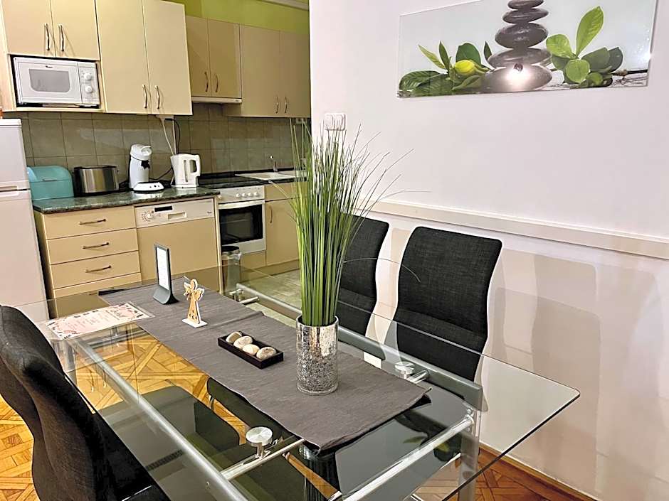 Zen Hostel by Central Market