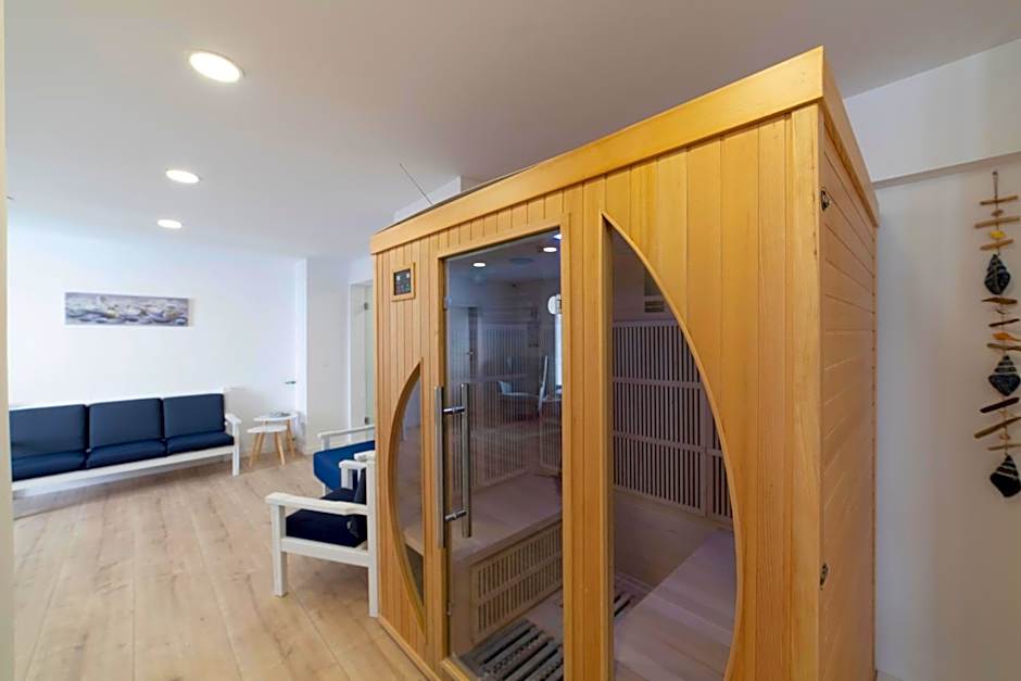 Naiades Marina Hotel