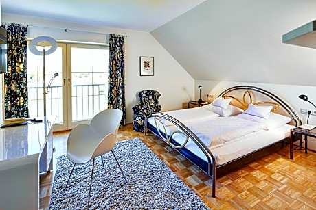 Comfort Double Room with Garden View