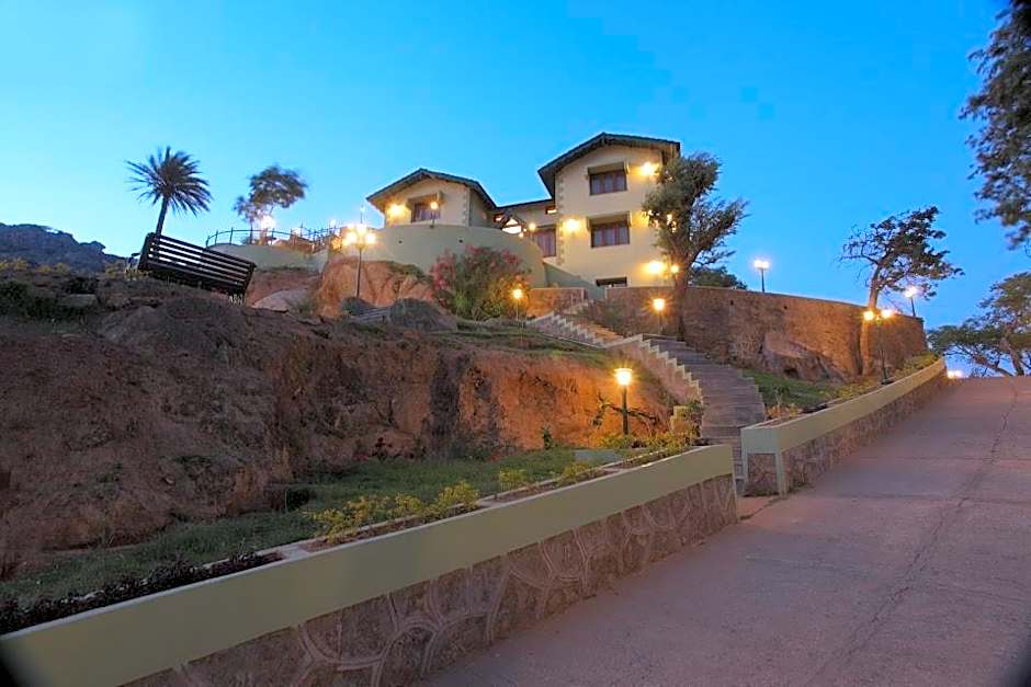 The Colonial Manek Manor by SAH