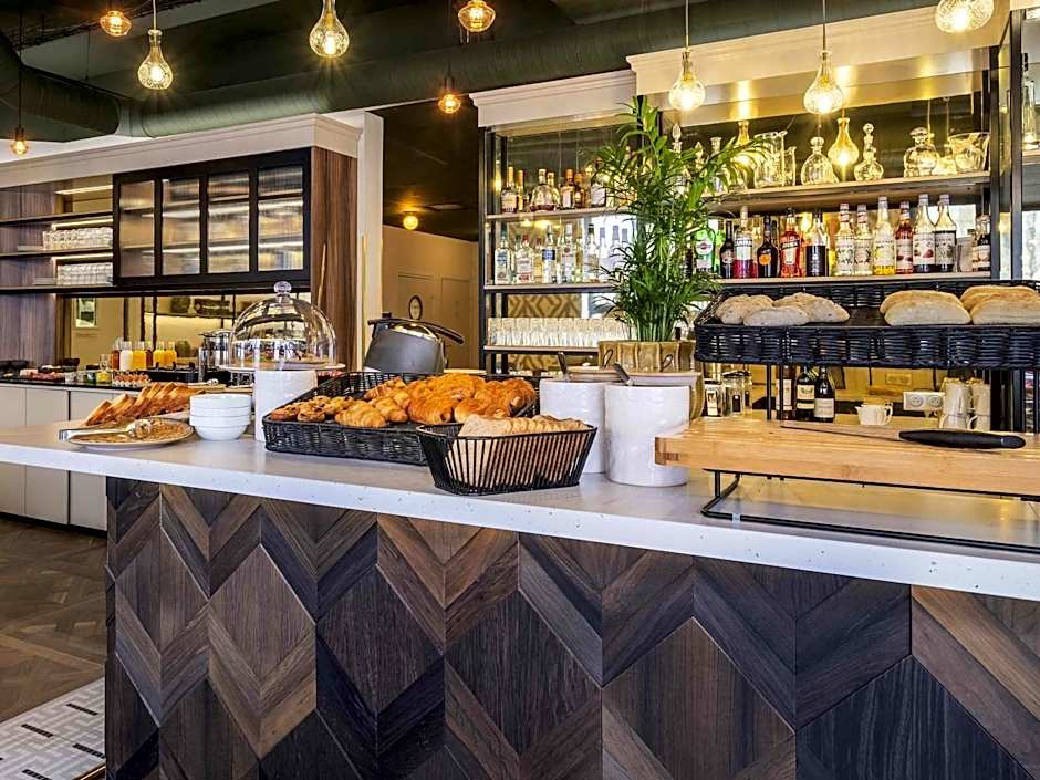 Mercure Paris Bercy Bibliotheque