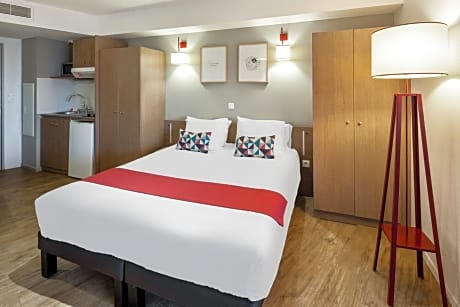 Studio with Double Bed