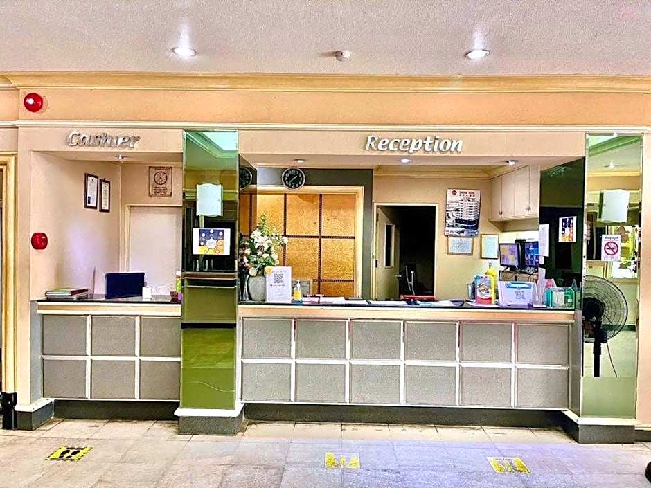 Sakura Budget Hotel