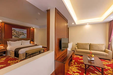 Standard Queen Room
