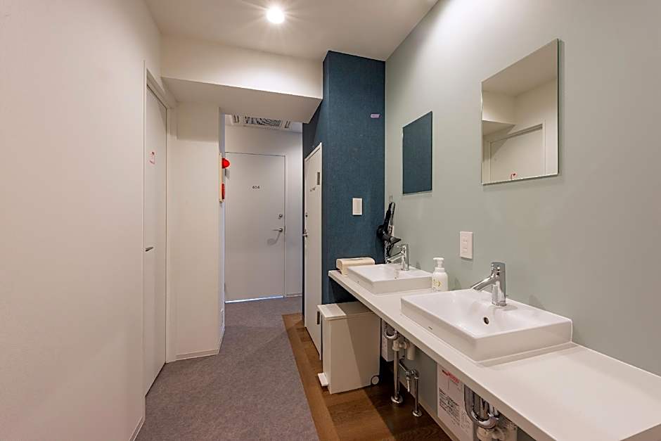 &AND HOSTEL MINAMISENJU
