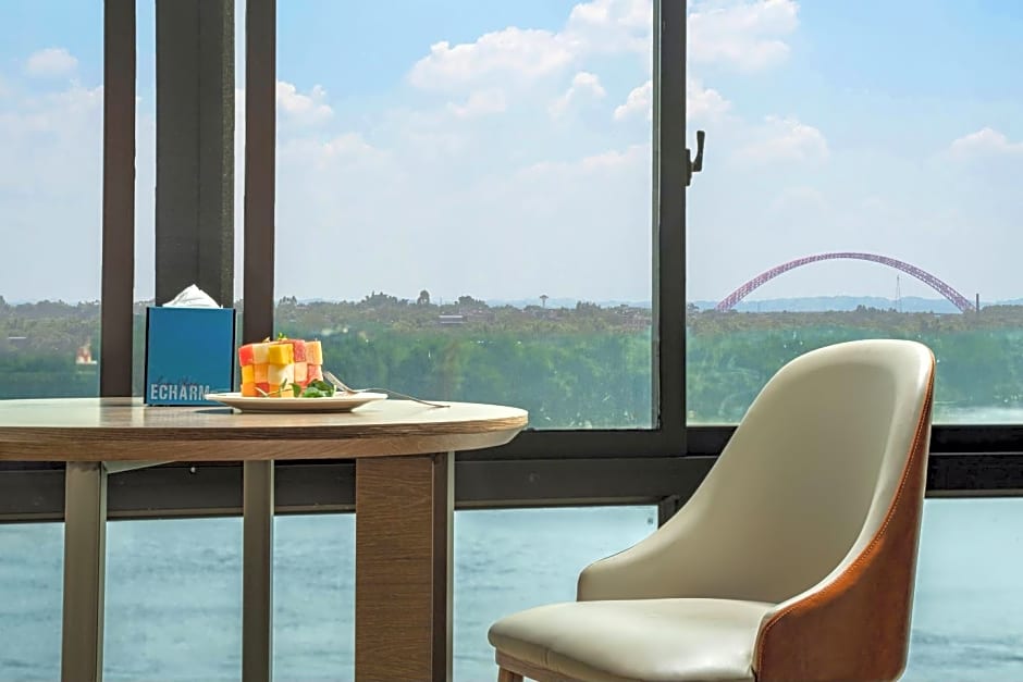 Echarm Hotel Guigang Pingnan Jiangbin Mingmen River View
