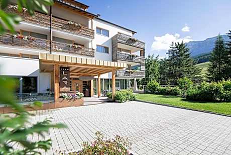 Alpine Hotel Ciasa Lara