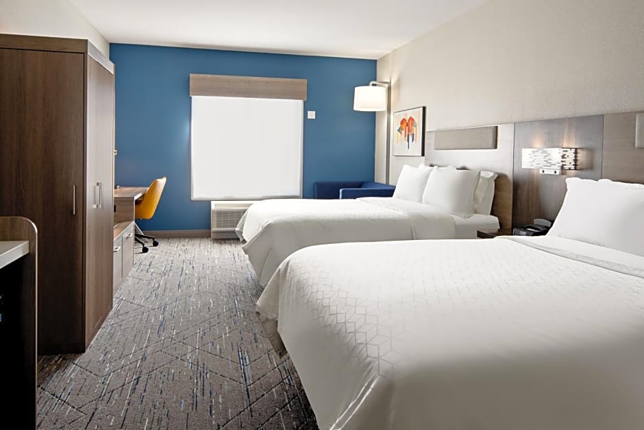 Holiday Inn Express & Suites Palm Desert - Millennium, an IHG Hotel