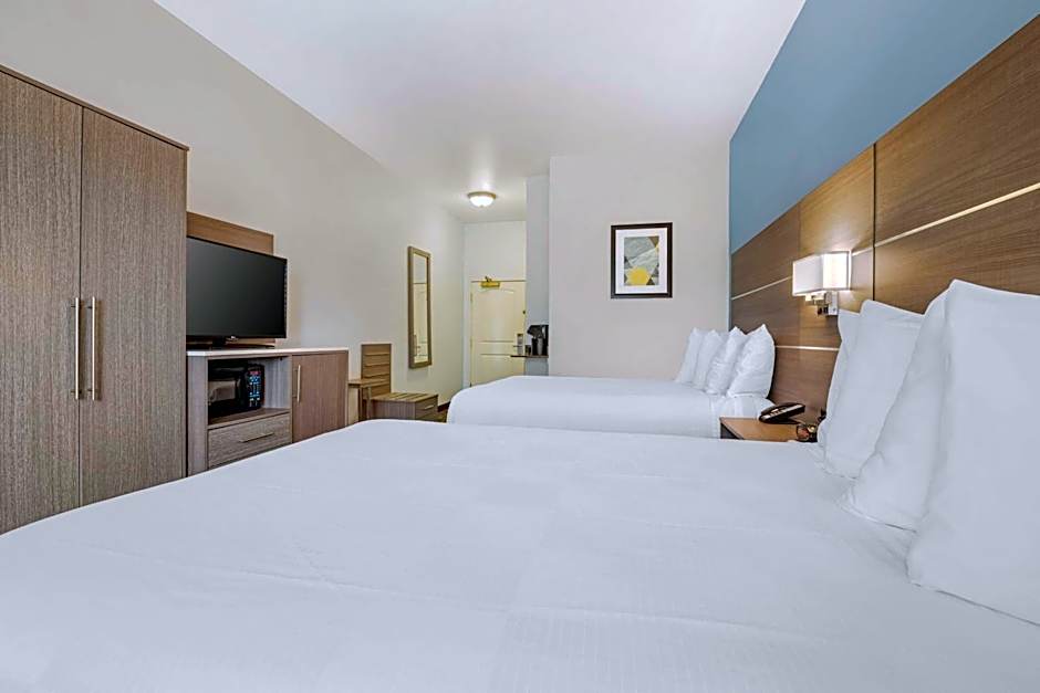 Best Western Plus Lake Elsinore Inn & Suites