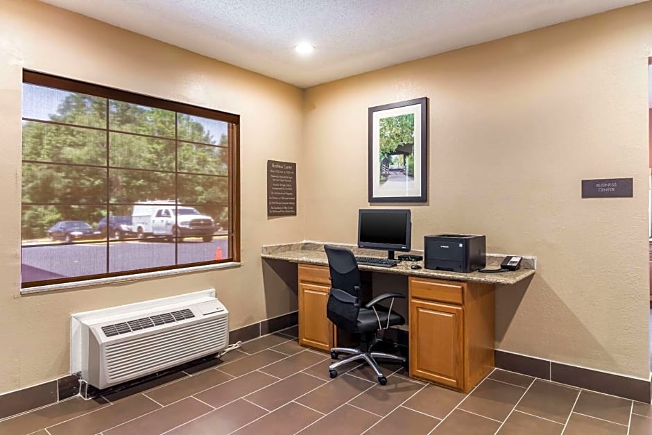 Comfort Suites