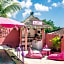 Pinkcoco Bali Hotel - Adults Only