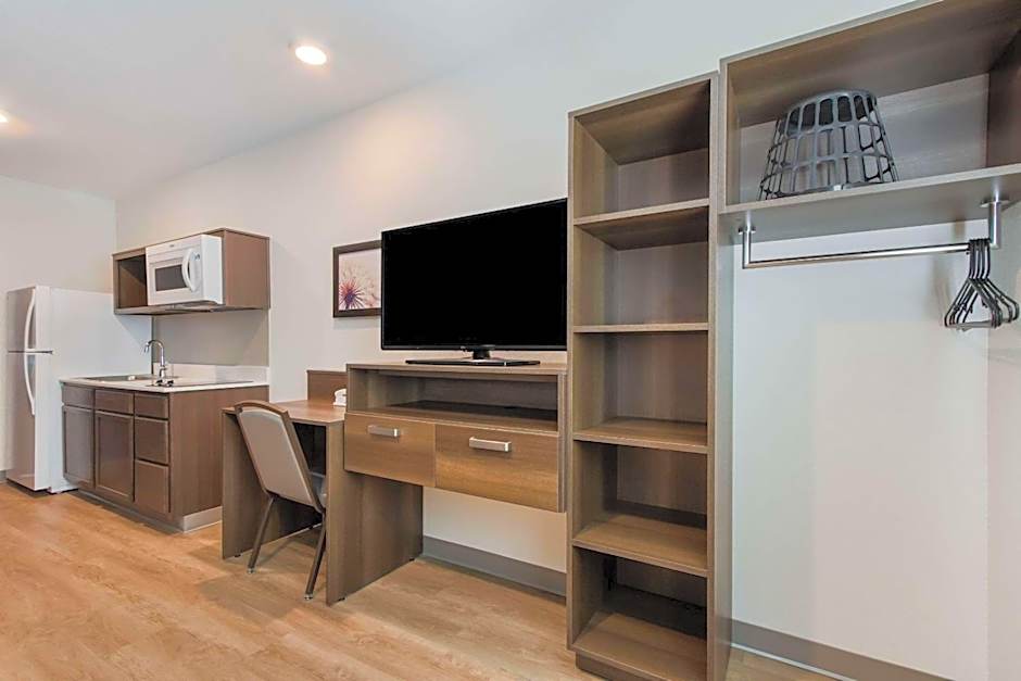 WoodSpring Suites Tamarac