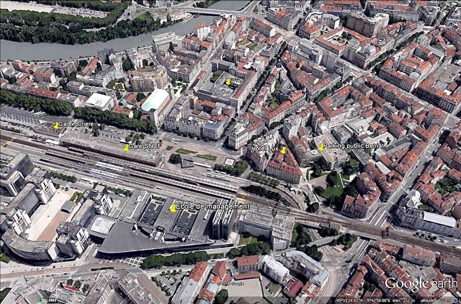 Hotel Lux