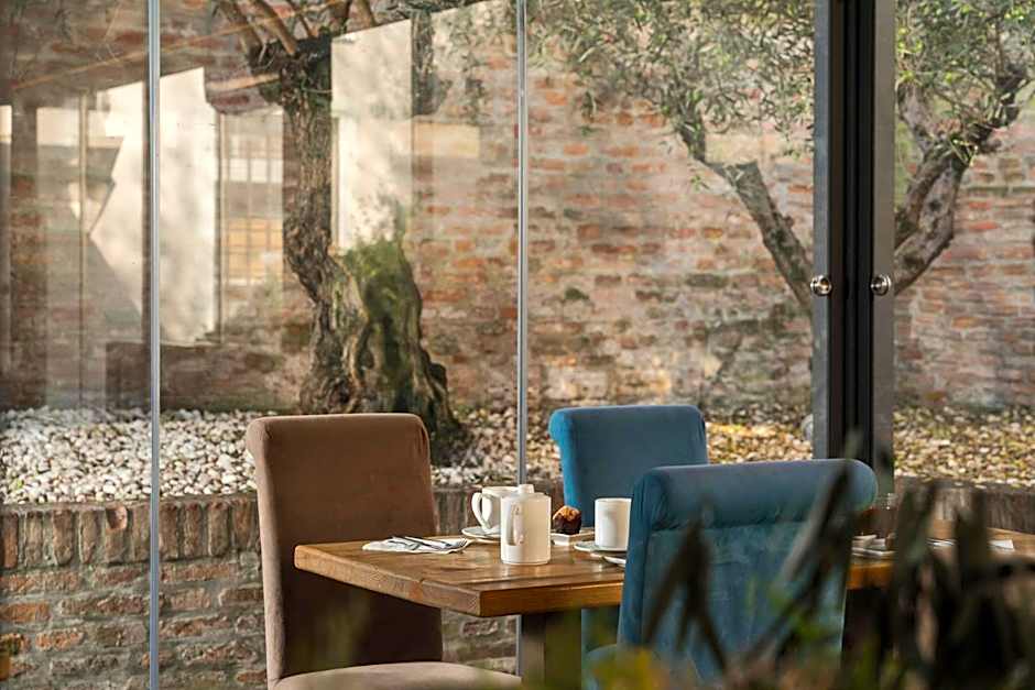 Maxxim Hotel & Loft