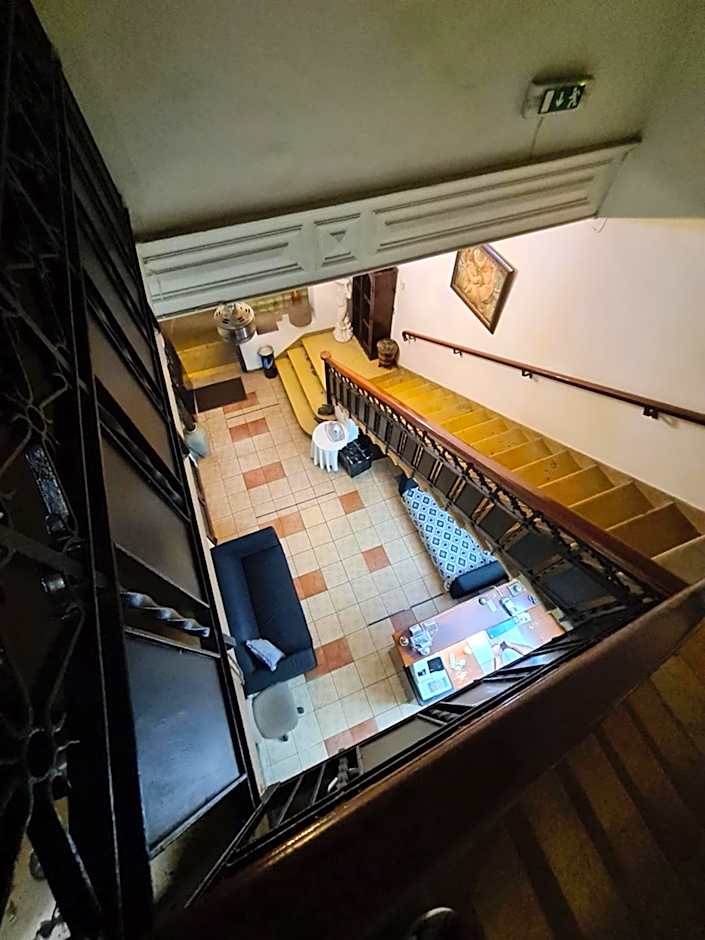 Metropole Hotel