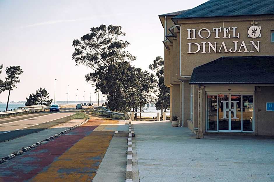 Hotel Dinajan