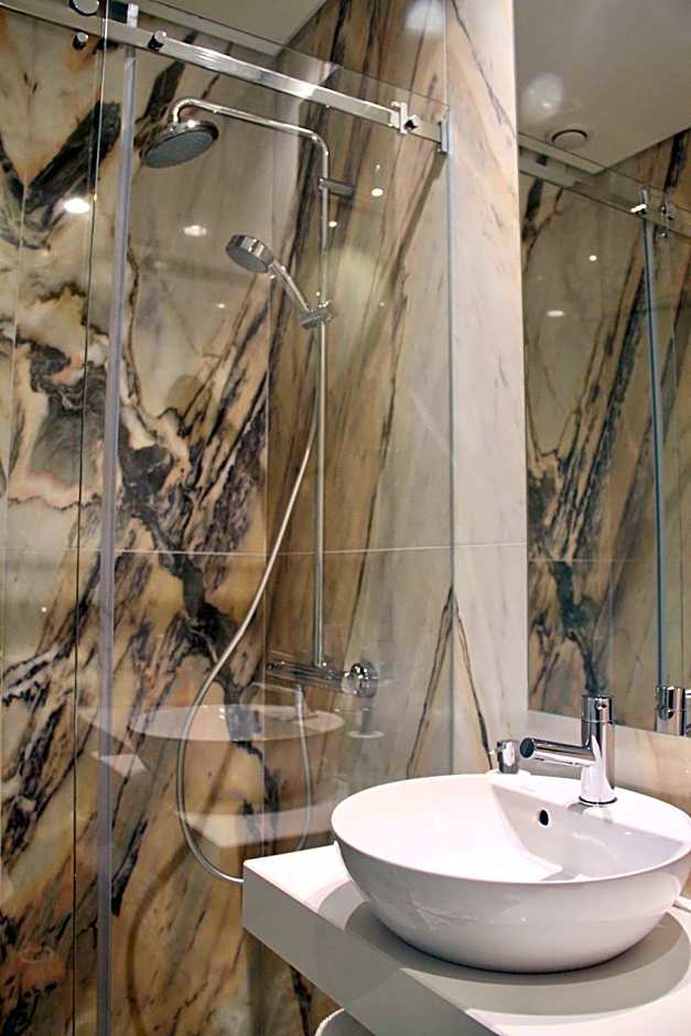 A Rendilheira Charm Suites