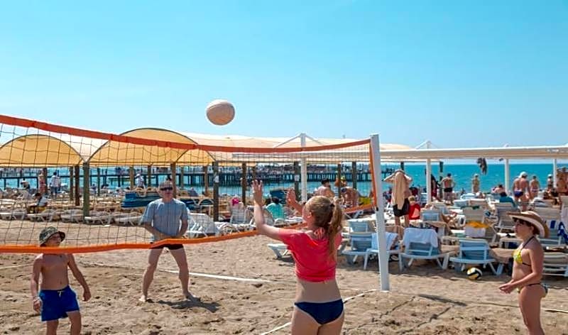 Maya World Park Adult Only +15