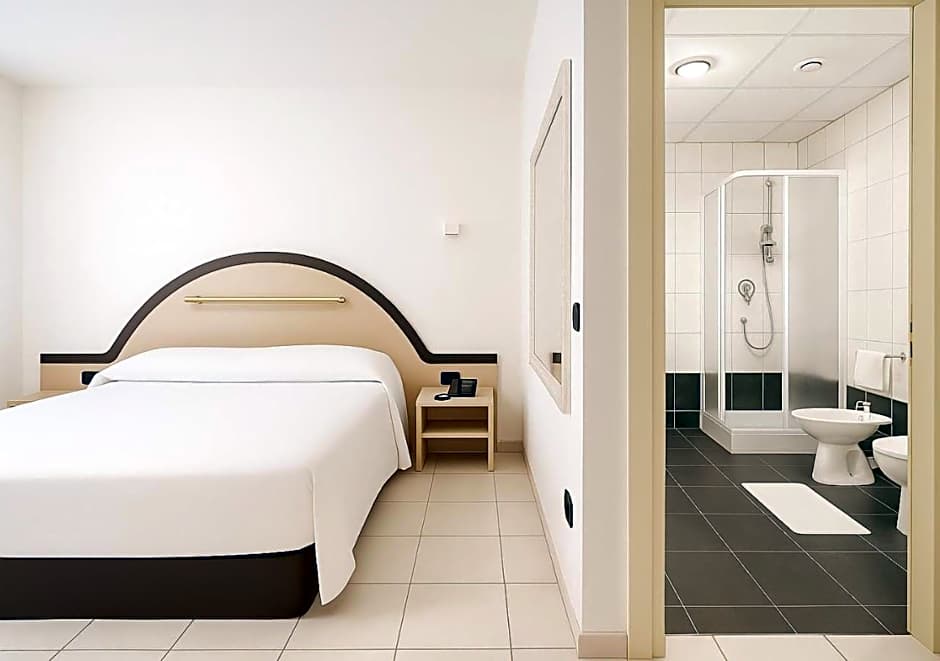 Sechi Hotel Milano with parking