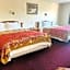 Villa Inn Motel Near Hwy 12 WI Capital O