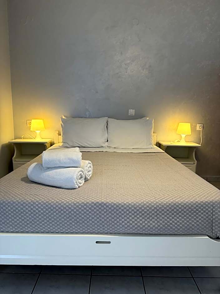 Photo 1 of 6 of Studio Apartment, Sea View