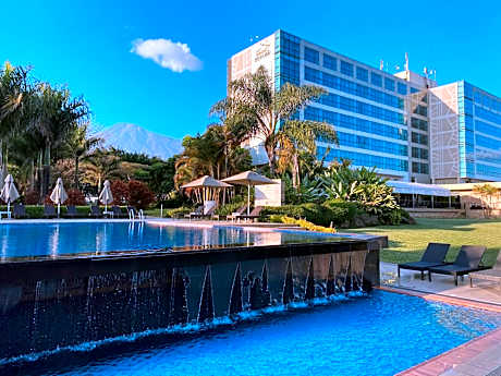 Mount Meru Hotel