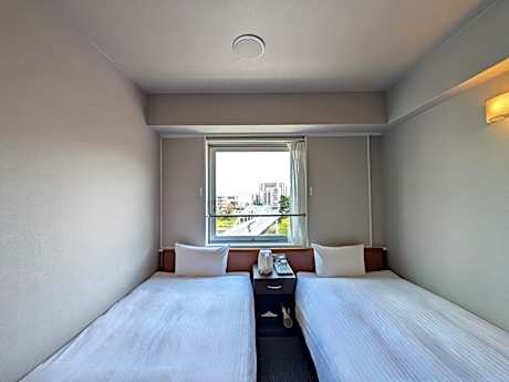 Twin Room - Non-Smoking