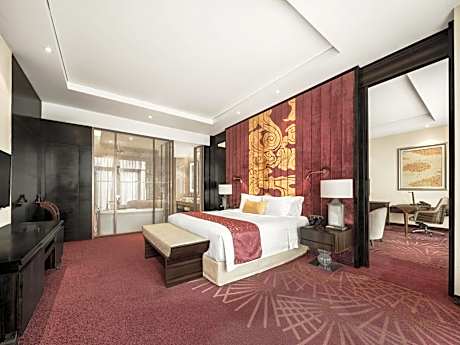 Deluxe Junior Suite Red Level