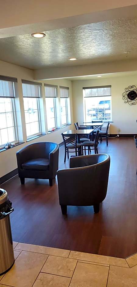 Boarders Inn & Suites by Cobblestone Hotels - Broken Bow