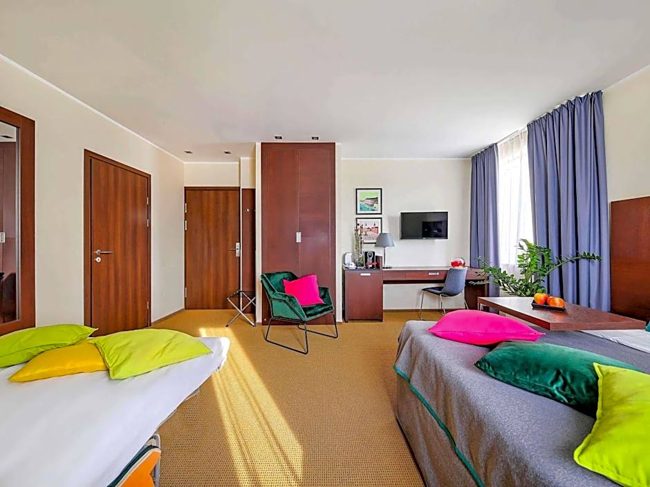 Mercure Airport Warszawa Hotel