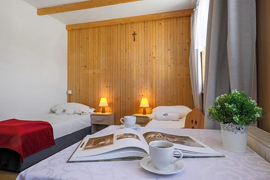 Górski Ośrodek Jeździecki - Śniadania - Termy