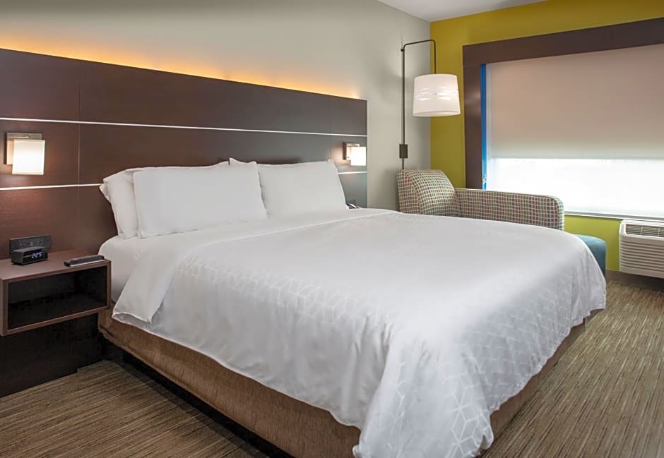 Holiday Inn Express & Suites - El Paso North By IHG