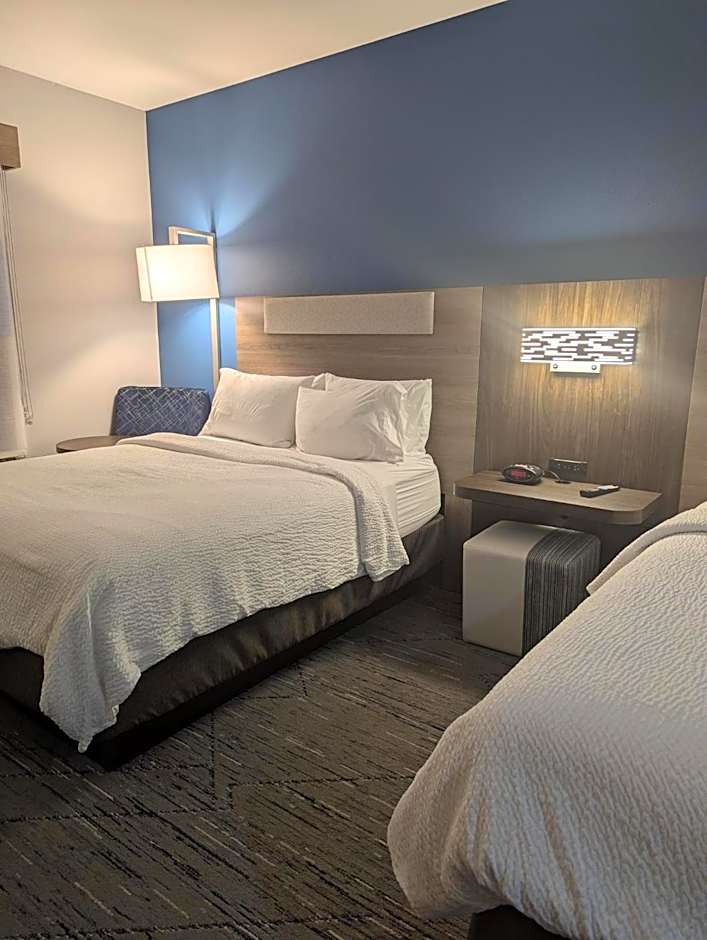 Holiday Inn Express Hotel & Suites Loveland By IHG