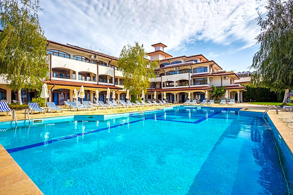 Complex Sunrise by HMG - All Inclusive