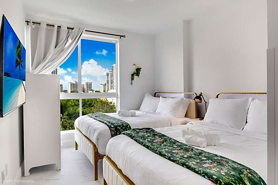 Lux 3BR City-View Retreat in Hollywood, 5th Floor